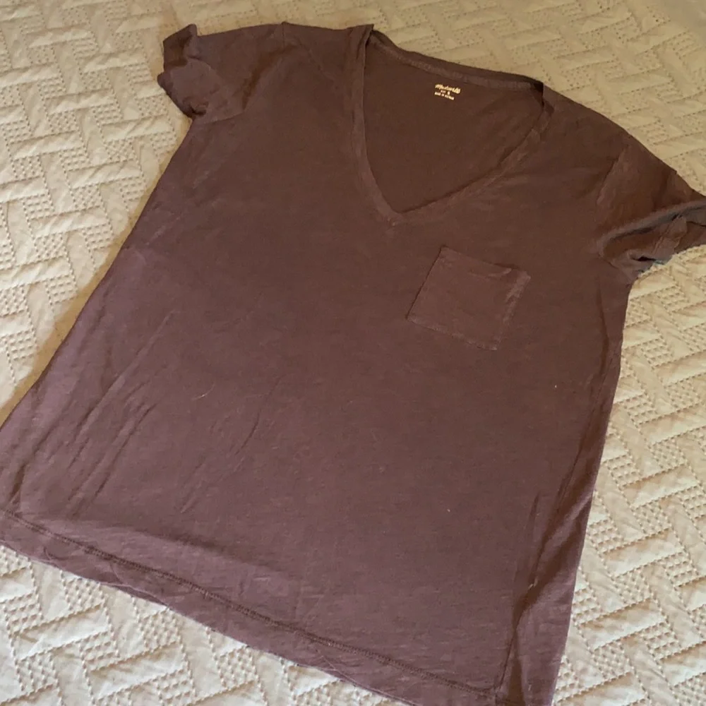 Madewell : Small Cotton Plum V Neck - Picture 4 of 7